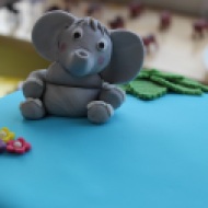 Elephant cake figure